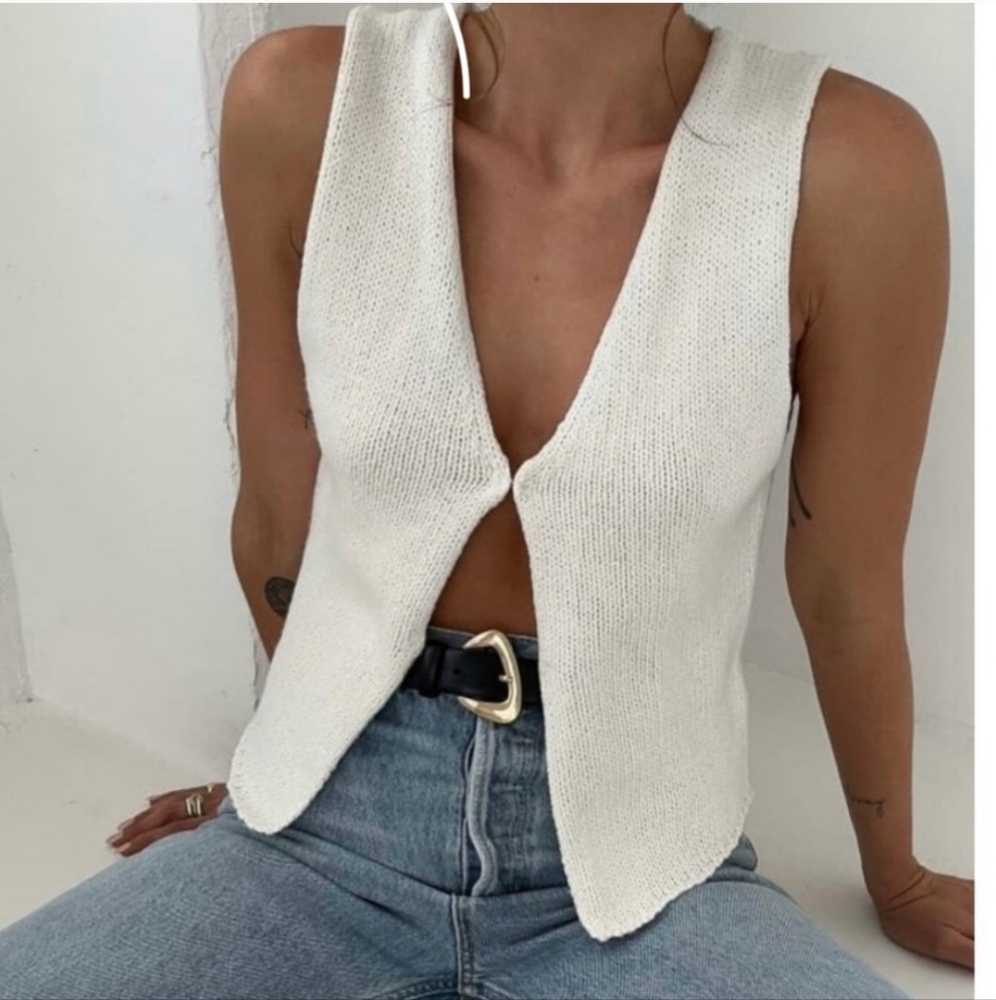 Rumored Prince Street Sweater Vest Small